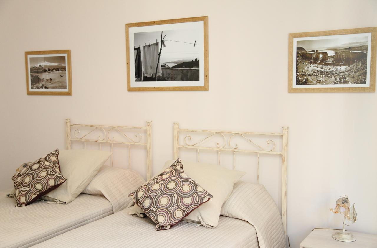 B&B Evelyne Taormina Exterior foto